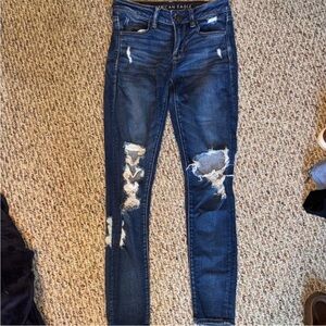 American Eagle Outfitters Women's Dark Blue Ripped Skinny Jeans